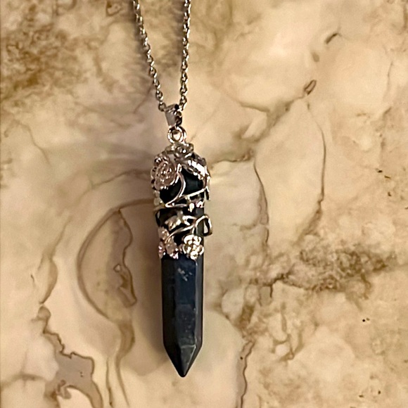 Lapis Lazuli Necklace - Picture 2 of 4